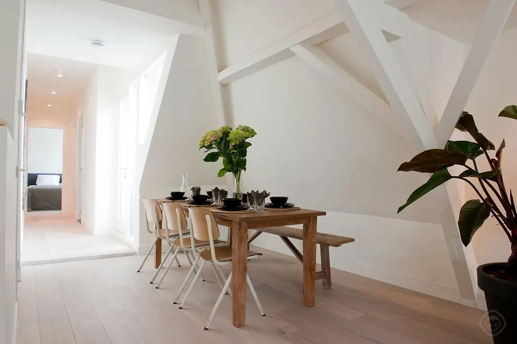 Modern Centre Apartments Haia