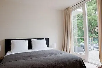 Modern Centre Apartments Haia