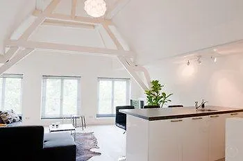 Modern Centre Apartments Haia